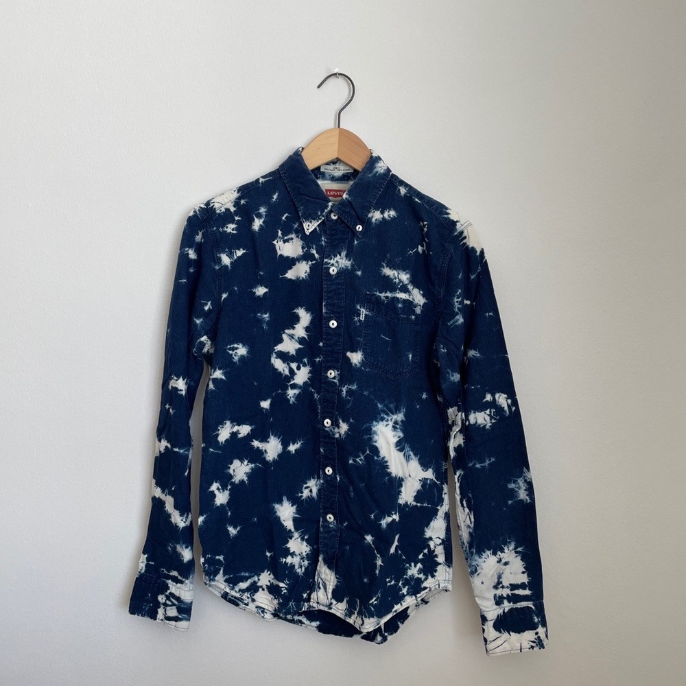 Levis shirt